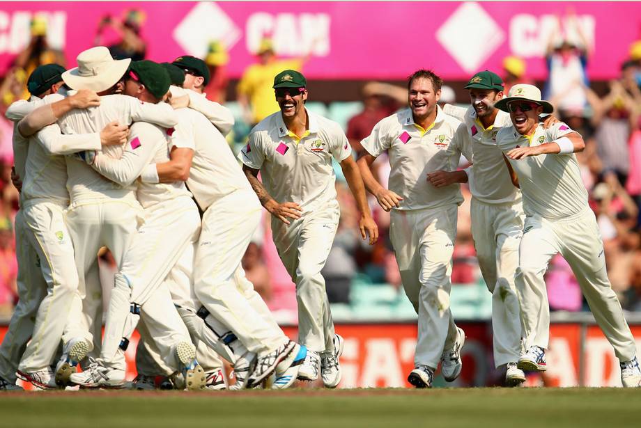 Australians celebrate as they win over england and whitewash them for 5-0. (Photo Source: AFP)