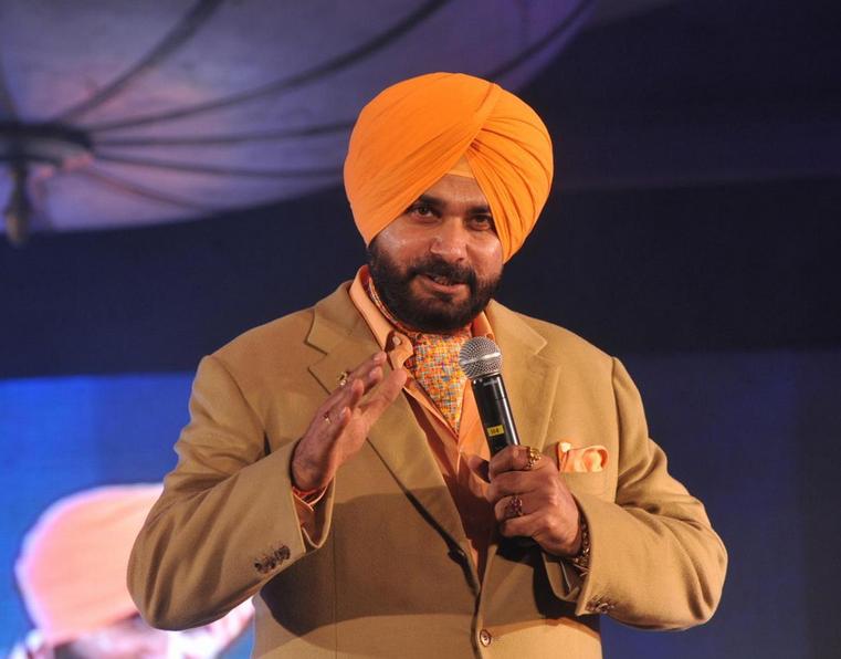 Hilarious one liners used by the Cricket commentators