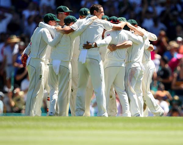 Australia v Pakistan