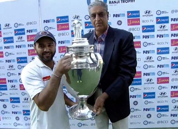Parthiv Patel with Ranji Trophy 2016-17 cup Gujarat