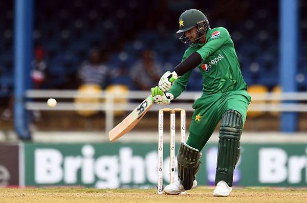 Shoaib Malik Completes 100 Sixes In ODI Cricket