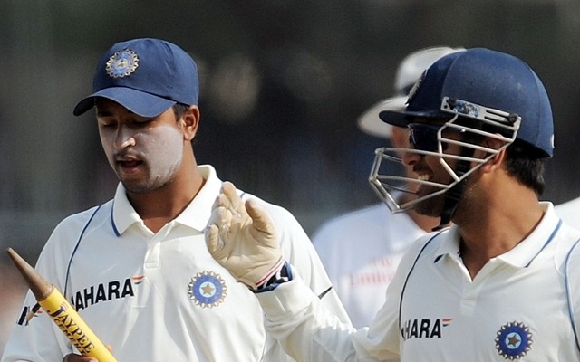 Pragyan Ojha and MS Dhoni