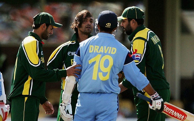 Rahul Dravid’s tussle with Shoaib Akhtar in CT 2004