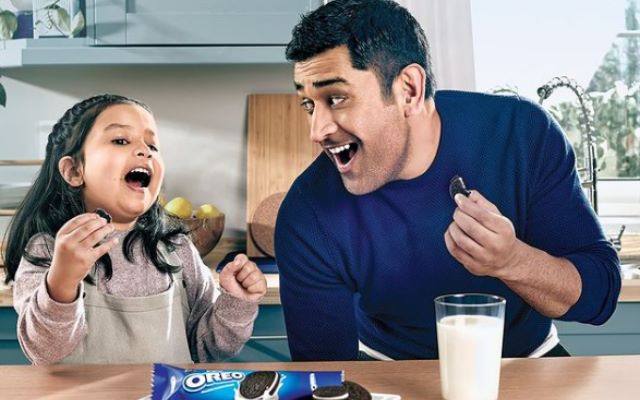 Ziva Dhoni and MS Dhoni