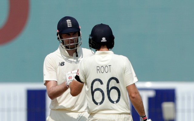Joe Root and Dom Sibley