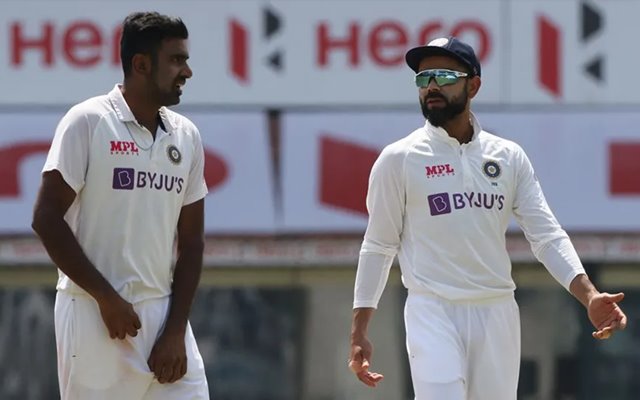 Ravi Ashwin and Virat Kohli