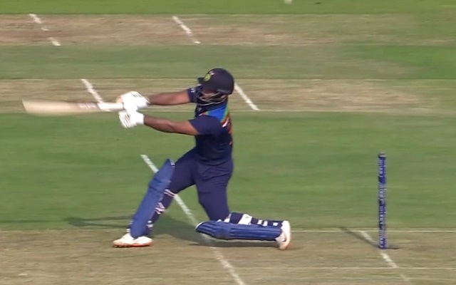 Rishabh Pant Hits A Huge One Handed Six Off Sam Curran's Delivery